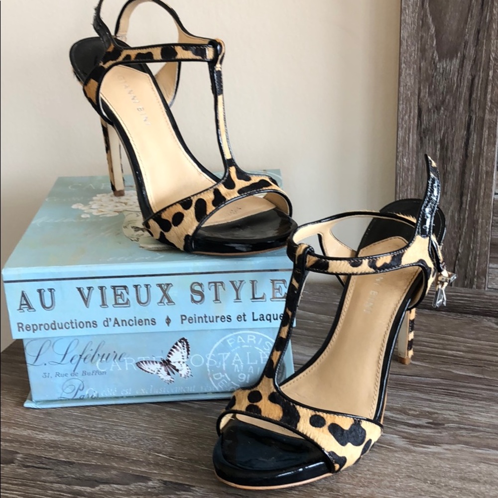Gianni Bini cheetah strappy sandals ✨ Like New!
